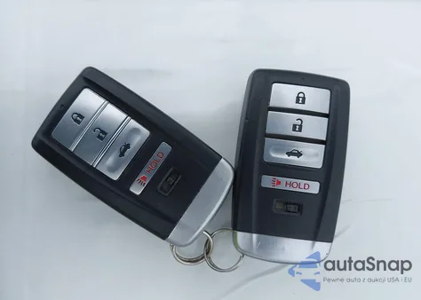 2014 Acura Rlx z USA, uszkodzony, nr VIN JH4KC1F33EC002305